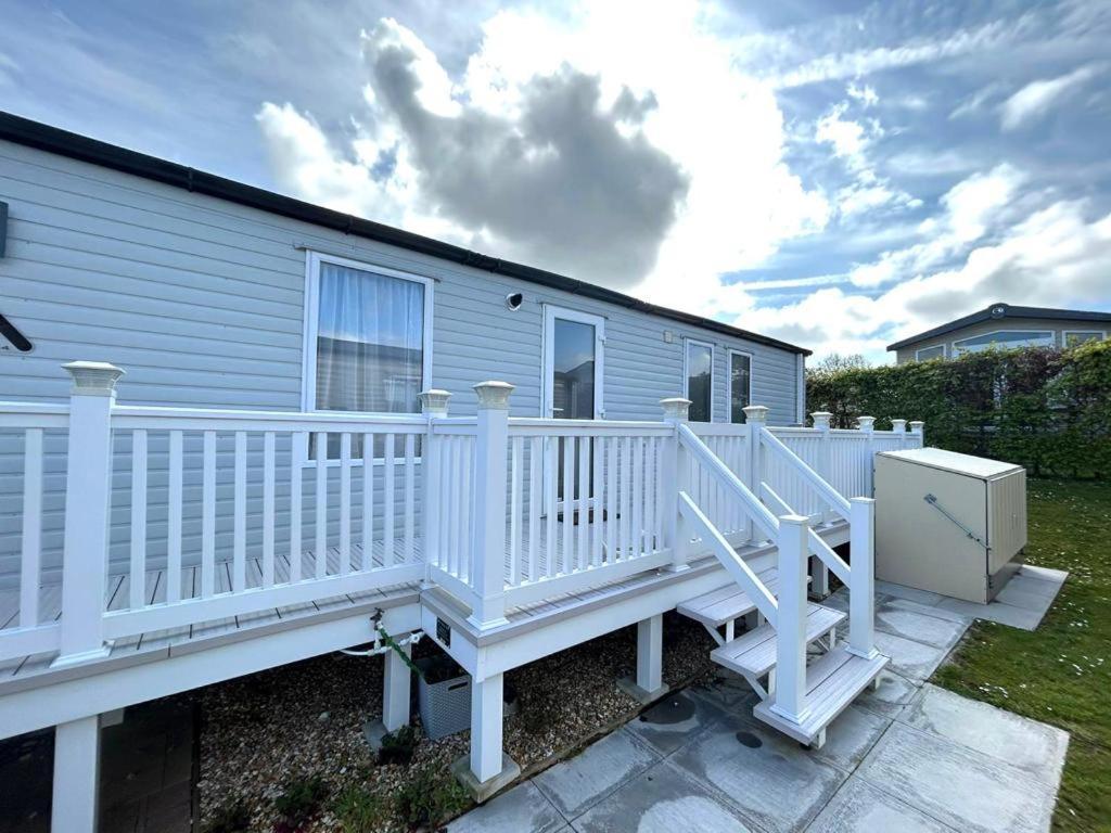 Отель Sunset Terrace Rockley Park Haven Lytchett Minster Экстерьер фото